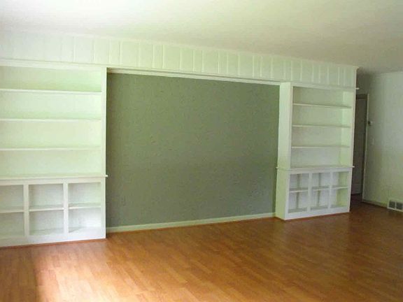 3rd image of 7 Tanhouse Woods Rd