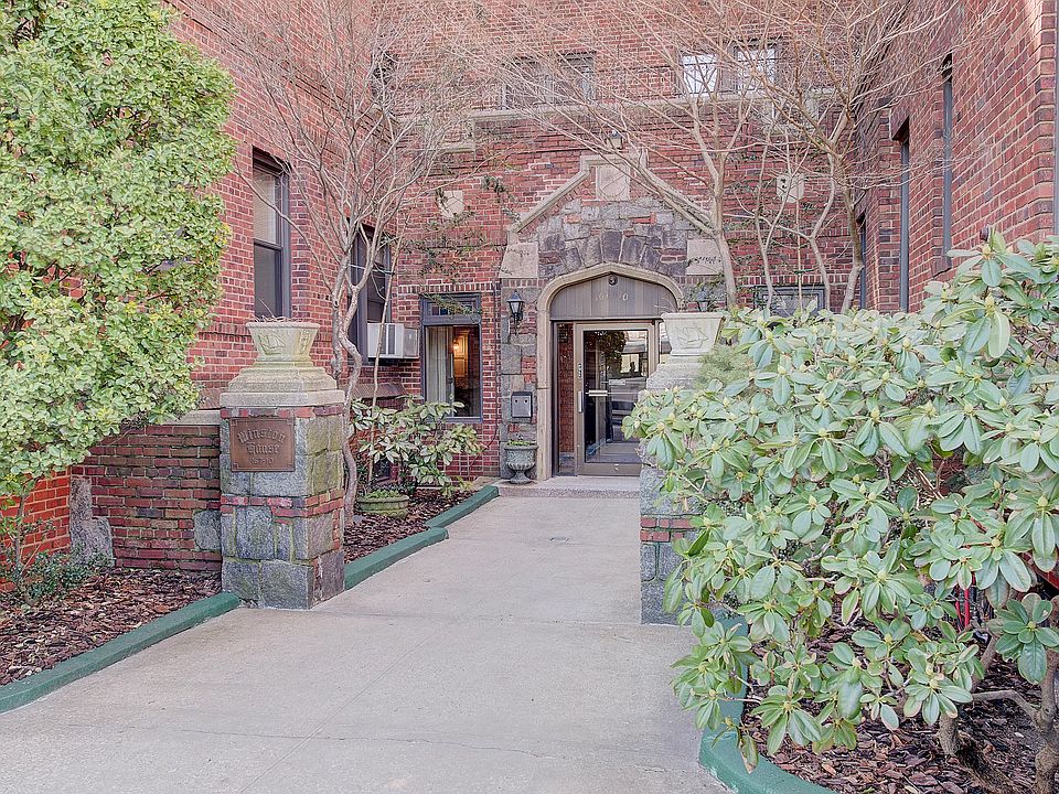 1st image of 16710 Crocheron Ave APT 6N