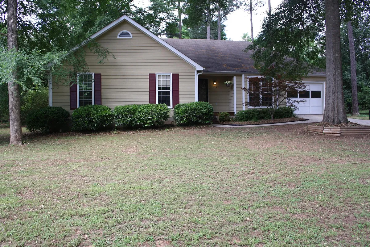 Building Photo - 152 Stonybrook Dr