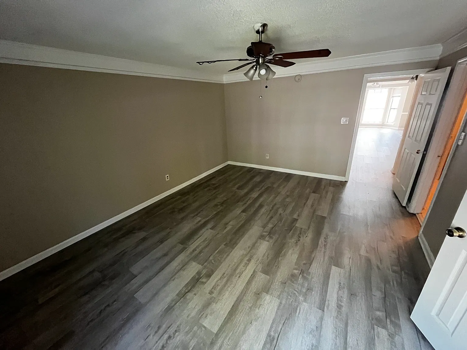 2 bed, 1284 sqft, $1,600 — Photo 3