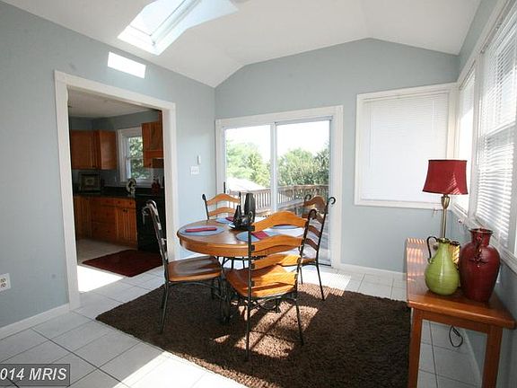3rd image of 4809 Kentbury Ct