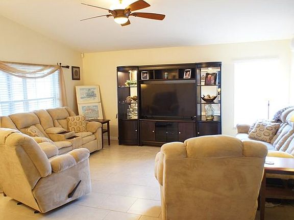3rd image of 6837 Mauna Loa Blvd