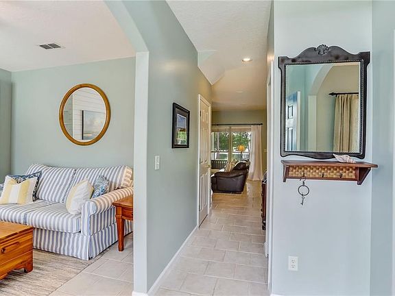 2nd image of 96211 Long Island Pl