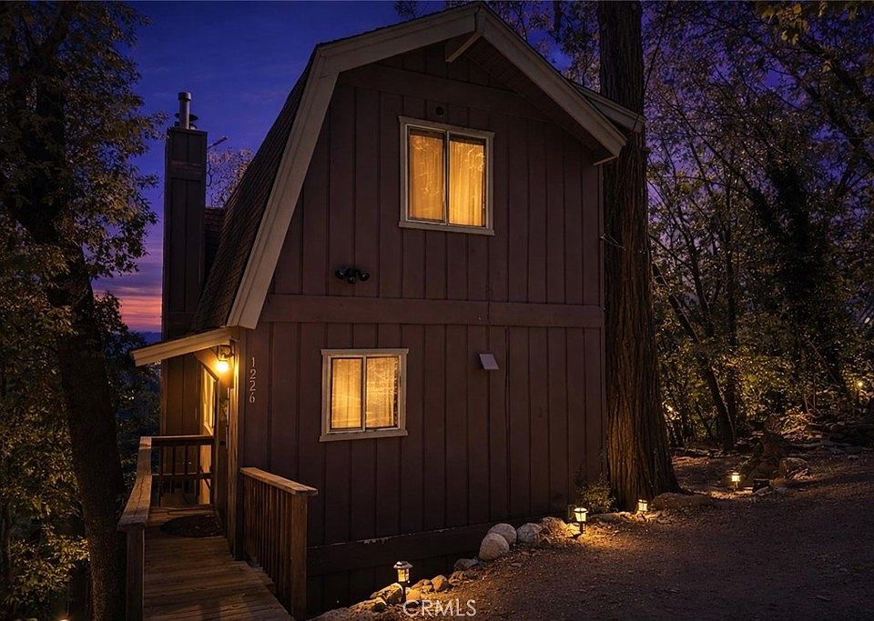 1st image of 1226 Bridal Path