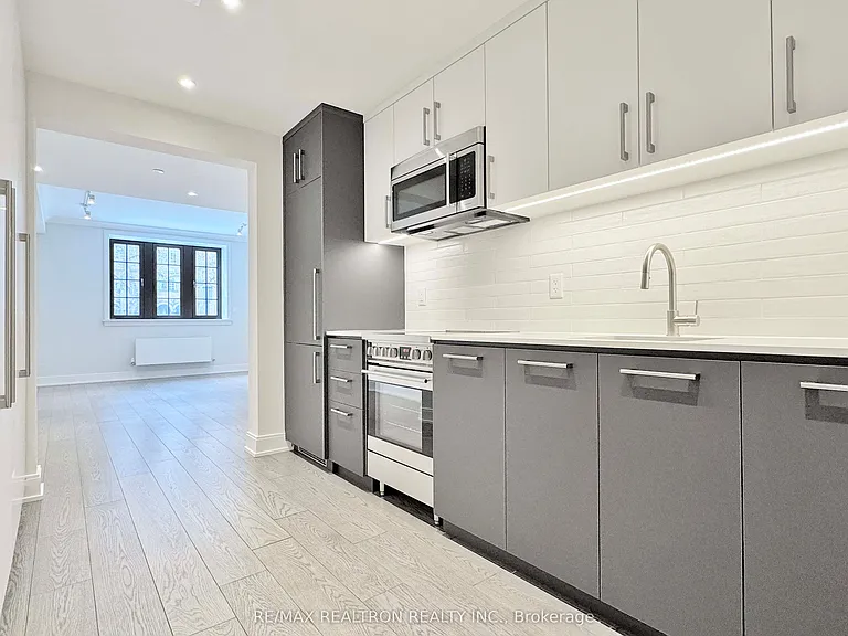 2 Clarendon Ave #105 — Photo 5