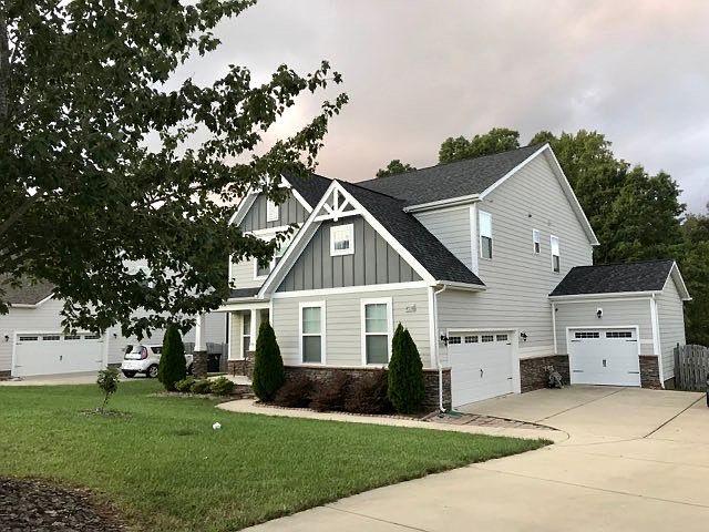 2nd image of 4530 Parnell St