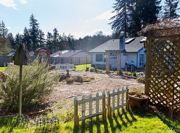 3rd image of 4706 8th Ave NE