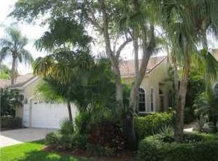 4557 Carlton Golf Dr, Lake Worth, FL 33449
