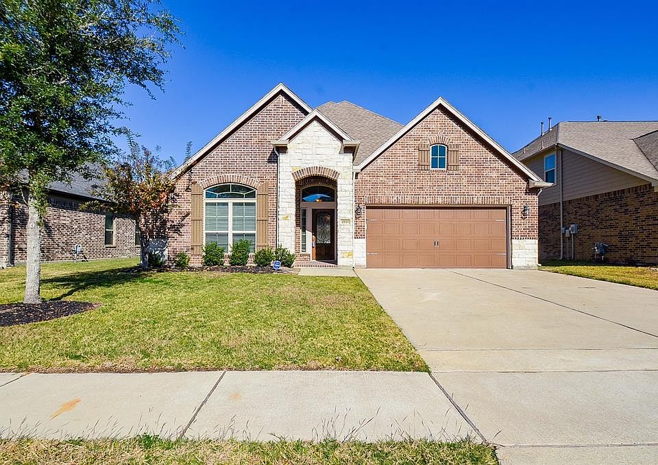 1st image of 19118 Cardinal Grove Ct