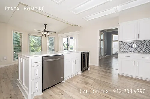 15730 W Locust St — Photo 11
