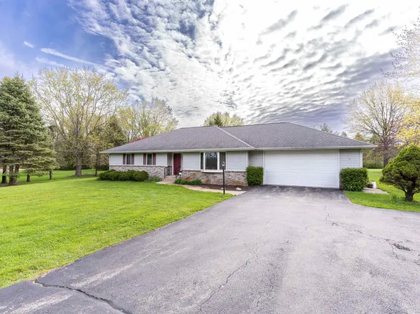 11681 Olson Rd, Belvidere, IL 61008