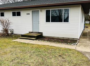 15906 Cedar St #15906, Grand Haven, MI 49417