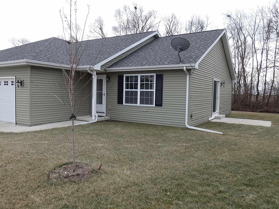 1st image of 103 N Balagna Ct