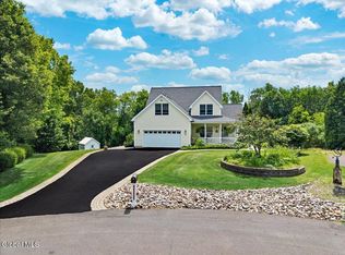 6 Steamboat Landing, Waterford, NY 12188