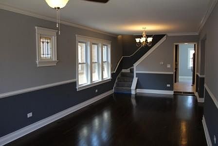 4th image of 1842 East Ave