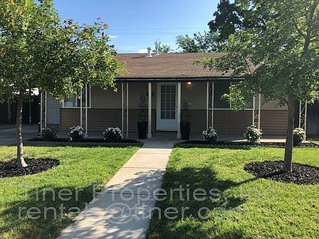 2nd image of 1024 Hampton Rd