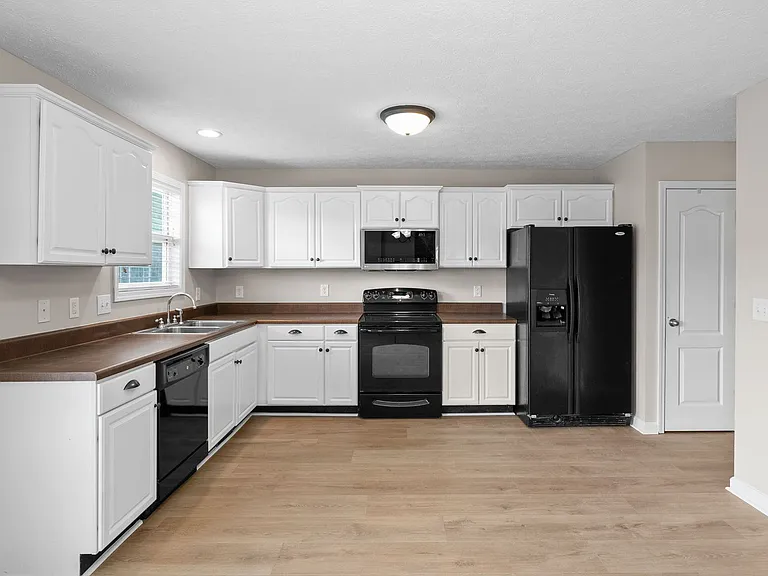 2872 Sharpie Dr — Photo 10