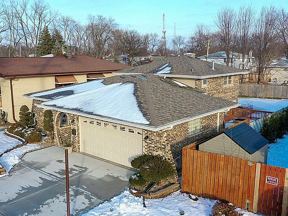 3rd image of 9841 S Massasoit Ave