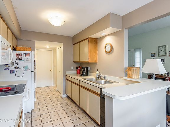 5th image of 1109 N Knollwood Dr