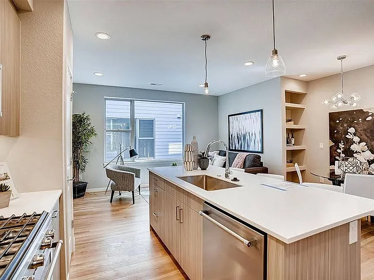90 Galapago St #9 — Photo 10