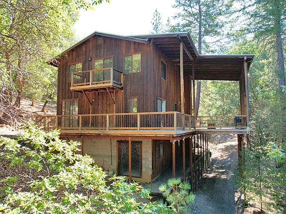 2nd image of 939 Beaver Creek Rd