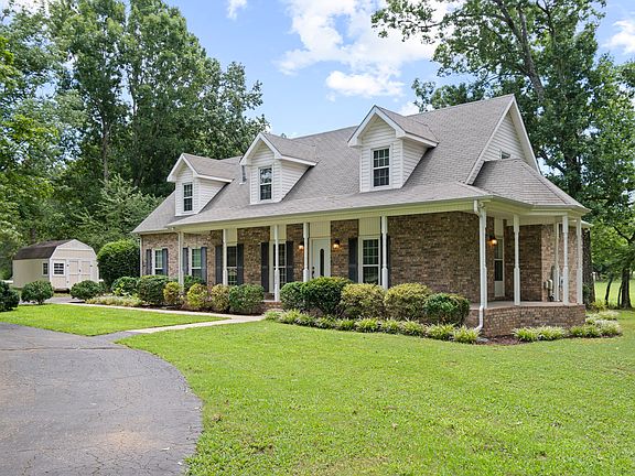 5th image of 1052 Pleasant Run Rd