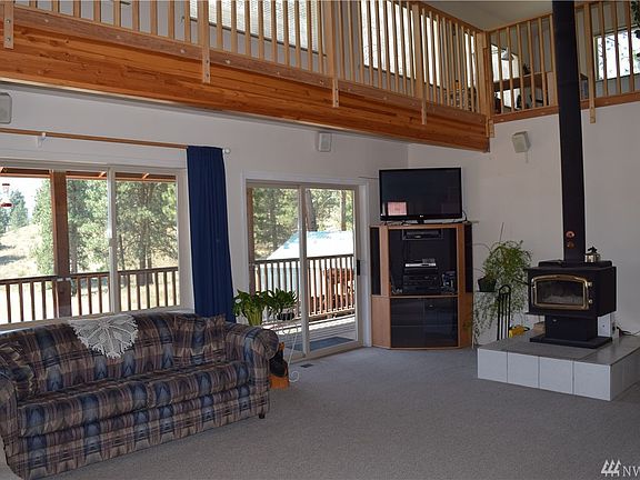 4th image of 37 Larkspur Dr