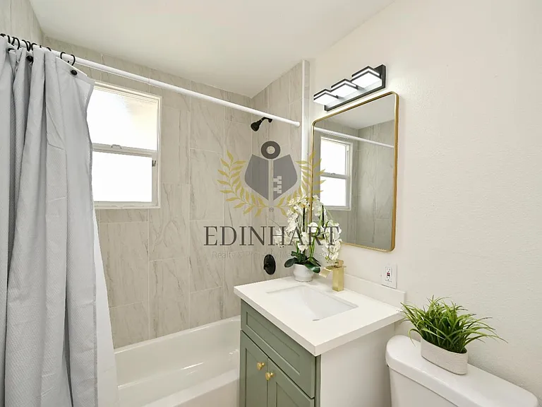 1584 N Carruth Ave #A — Photo 21