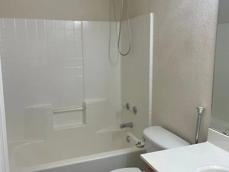 2449 Patriot Commons Rd — Photo 15