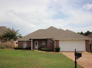 558 Lincolns Dr, Brandon, MS 39042