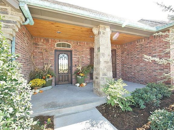 4th image of 15404 Meadow Vista Dr