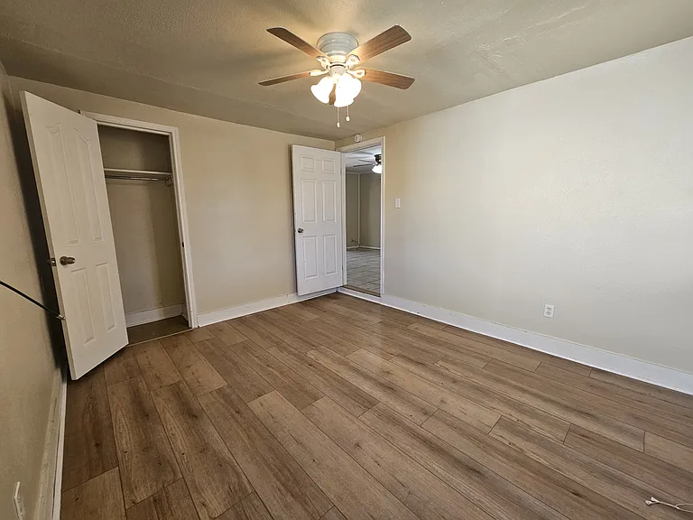1357 S La Salle Dr — Photo 8