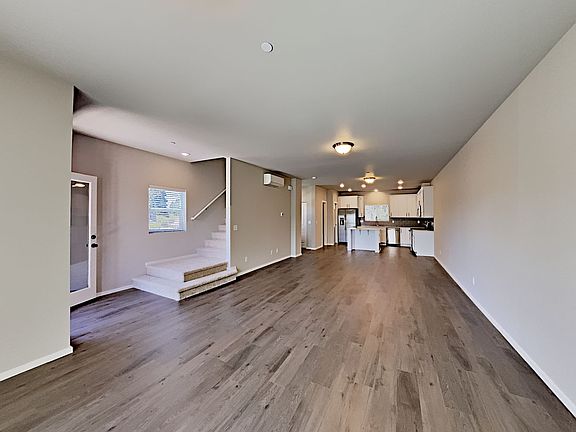 5th image of 6509 47th Ave NE #106