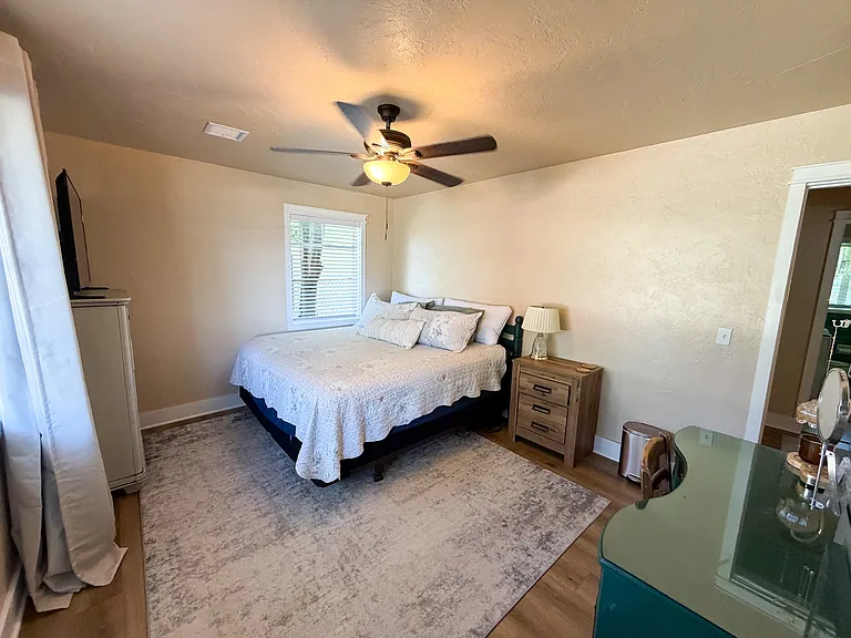1516 Andover Ct — Photo 15