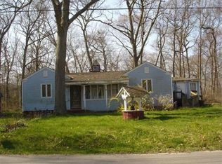 14 Oak Ave, Westport, MA 02790