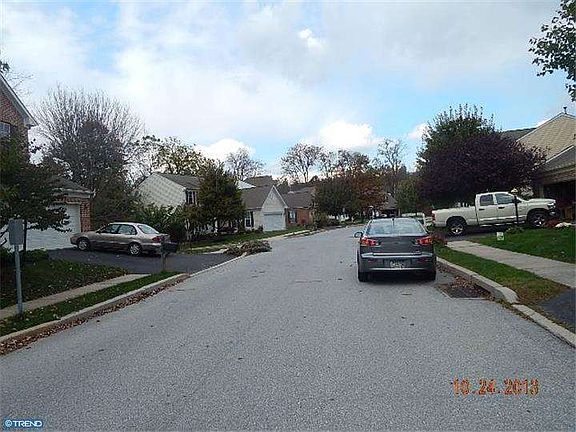 2nd image of 906 N York Dr