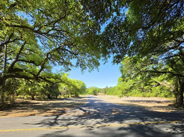 1 Harvest Moon Ln, Mc Clellanville, SC 29458