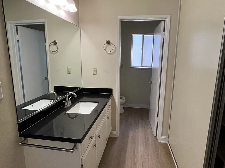 Palm Terrace Apartments — Photo 16