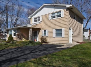200 Throckmorton Ln, Old Bridge, NJ 08857