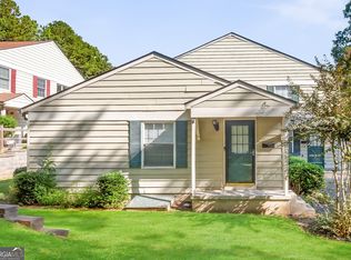 1382 Old Coach Rd SW, Marietta, GA 30008