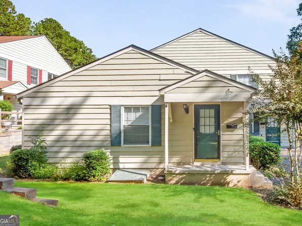 1382 Old Coach Rd SW, Marietta, GA 30008