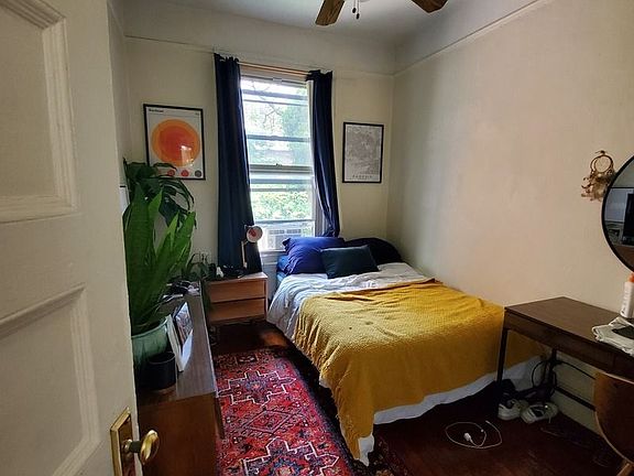 5th image of 243 W 100th St APT 4