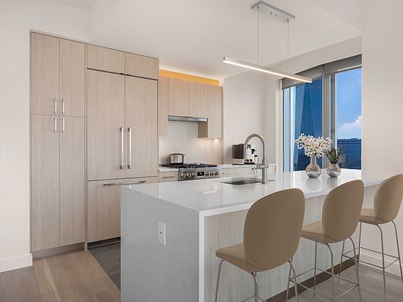 3rd image of 8 Spruce St APT 61A