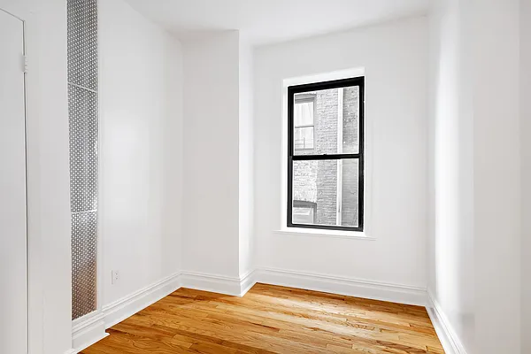 Rented by Compass | media 9