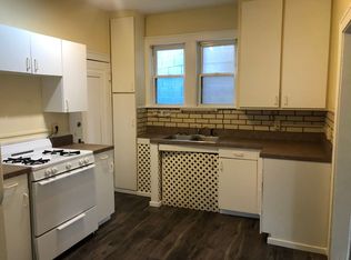 3305 60th St APT 1, Kenosha, WI 53144