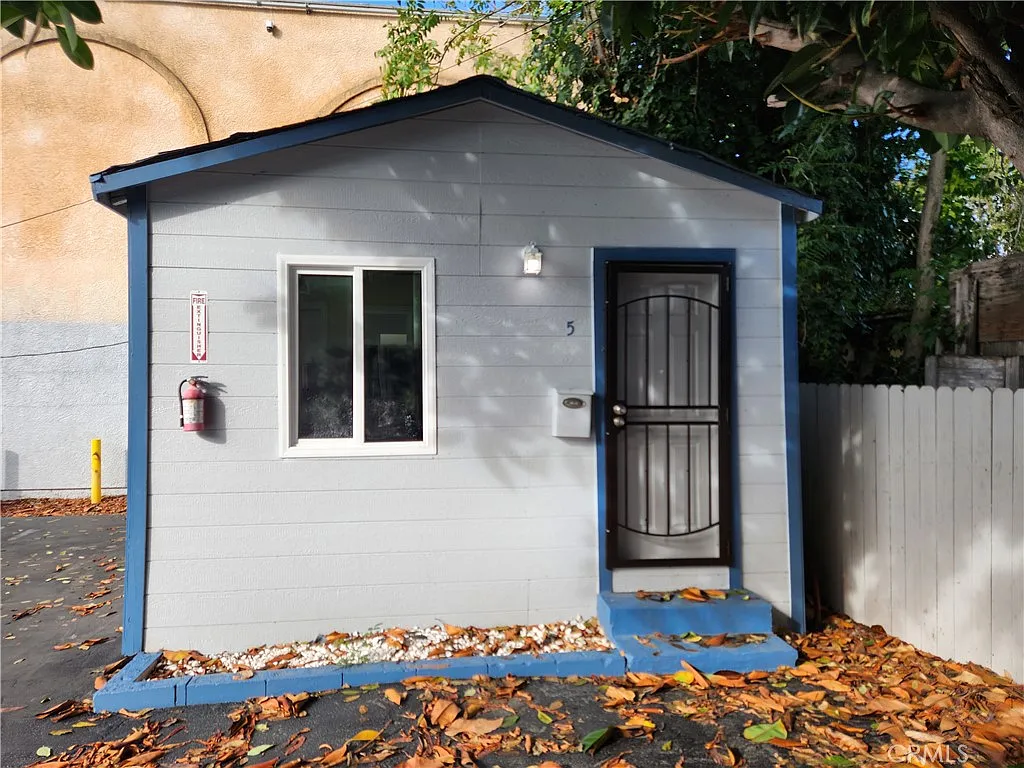 Studio, 2520 sqft, $1,700 — Photo 1