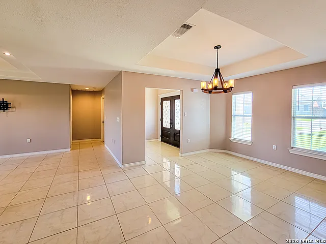 3 bed, 2.5 bath, 1690 sqft, $2,000 — Photo 4