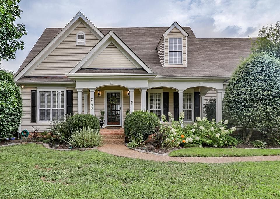 1st image of 2700 Lydia Pl