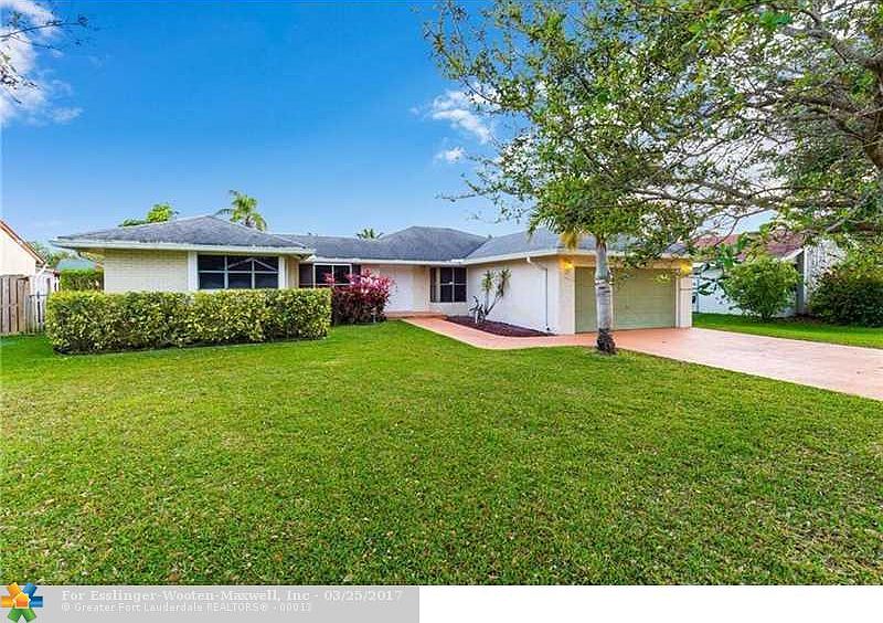 Great 4BR/2BA Home in Coral Springs