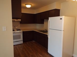 9945 Nottingham Ave APT 2B, Chicago Ridge, IL 60415